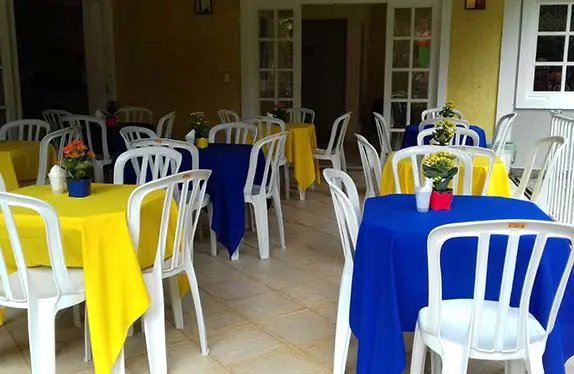 Locação de Mesas, Cadeiras e Toalhas